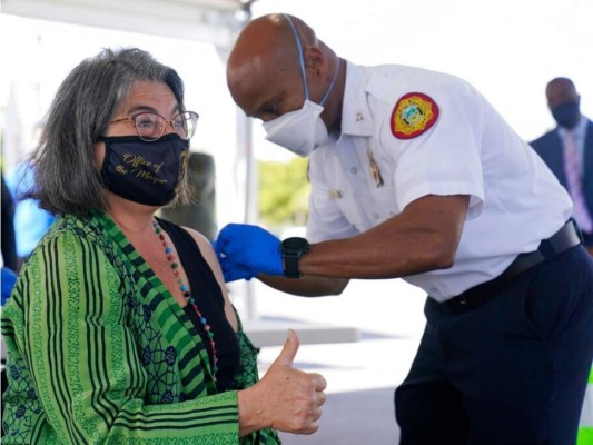 EEUU distribuirá en días 27 millones de vacunas