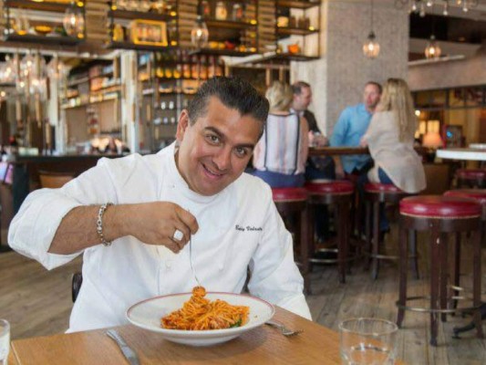 Buddy Valastro atribuye el éxito de 'Carlo's Bakery' a los latinos