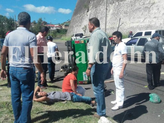 Honduras: Madre e hijo sufren aparatoso accidente al regresar de vender tamales