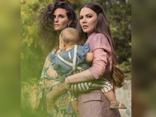 Joy Huerta y su esposa se convierten en madres por segunda vez