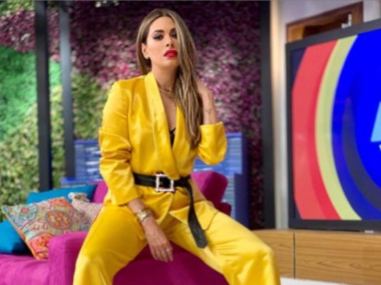 Galilea Montijo responde a memes por Roma