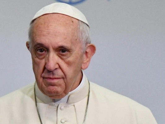 El papa retrocede y acepta renuncia de obispo nigeriano&nbsp;&nbsp;