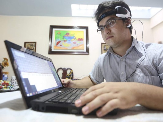 Hondureño es un genio de la robótica