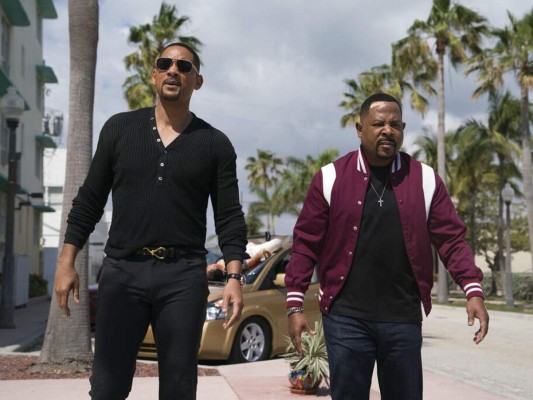 En esta imagen difundida por Sony Pictures, Will Smith, a la izquierda, y Martin Lawrence en una escena de 'Bad Boys for Life'. Foto: AP.