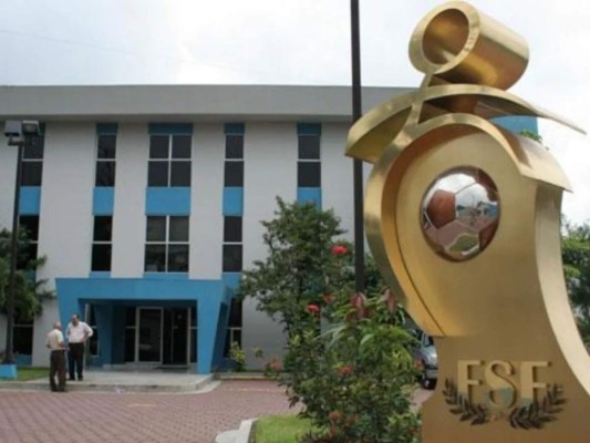 Fesfut reporta solo 8 mil boletos vendidos para el partido eliminatorio ante Honduras&nbsp;&nbsp;