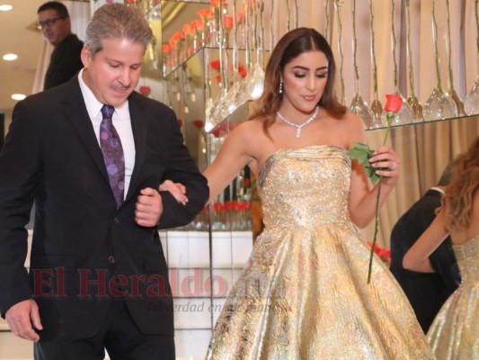 FOTOS: Elegancia y estilo en la Prom 2019 de la Americana