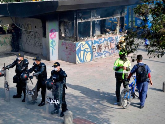 Lo que sabemos de las violentas protestas en Colombia