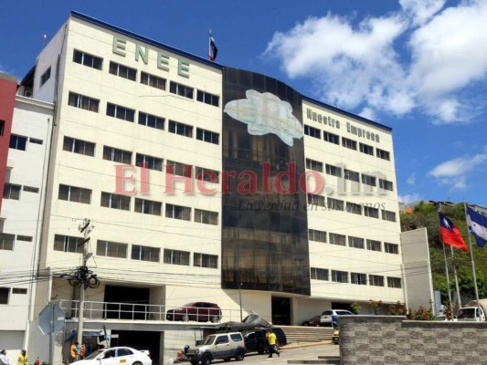 Se incrementa a L 70,854 millones deuda de la ENEE