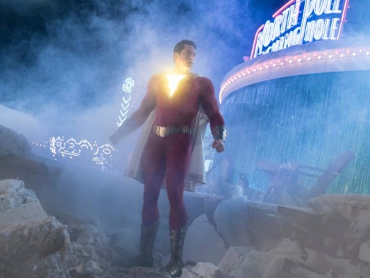 'Shazam!”, la cinta de superhéroes que hace un guiño a 'Big”