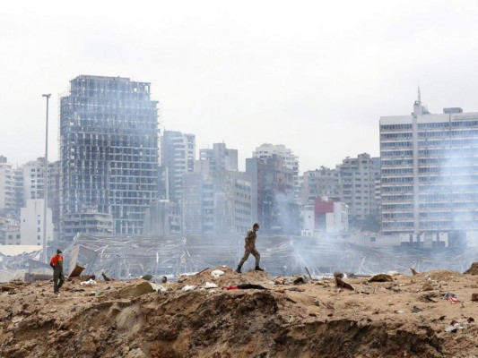 Imágenes que impactan: Beirut llora a sus muertos; sigue búsqueda de más víctimas
