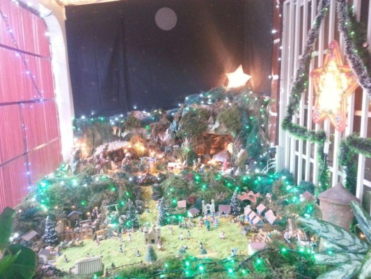 Los barrios y colonias capitalinos reviven tradición de los nacimientos