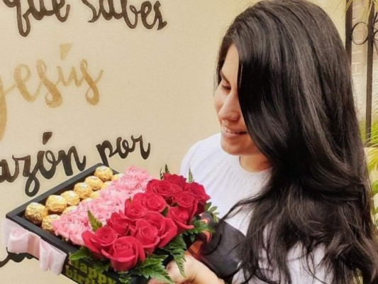 Entre el aroma y el talento, joven emprendedora sostiene su negocio&nbsp;&nbsp;