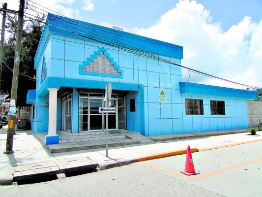 Represas muestran bajo caudal a causa de la sequía
