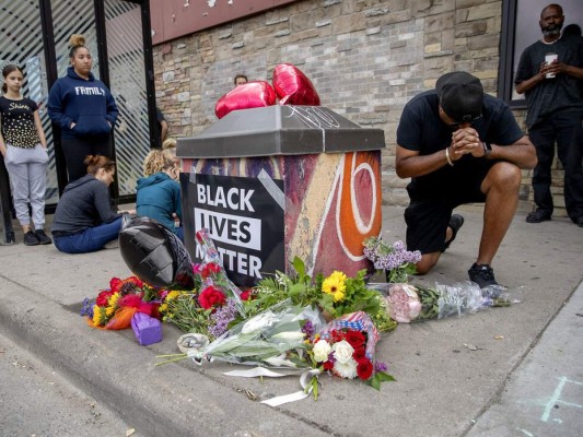 Despiden a 4 policías de Minneapolis tras muerte de detenido&nbsp;