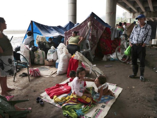 Invertirán L 2,500 millones en soluciones habitacionales para afectados por tormentas