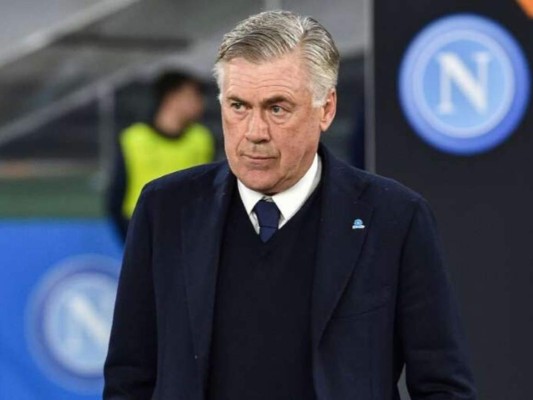 Despiden a Carlo Ancelotti del Nápoles tras clasificar a octavos de final