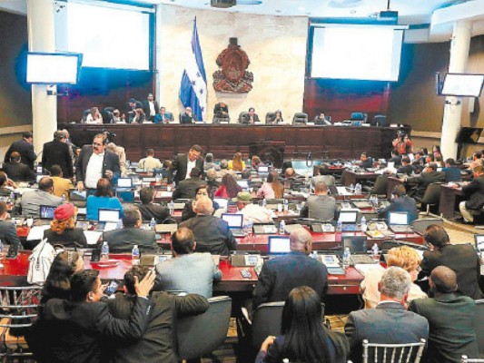 Ley garantizará el pago de salario para empleadas domésticas