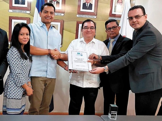 De 50 a 100 salarios serán multas a partidos políticos que no entreguen informes financieros