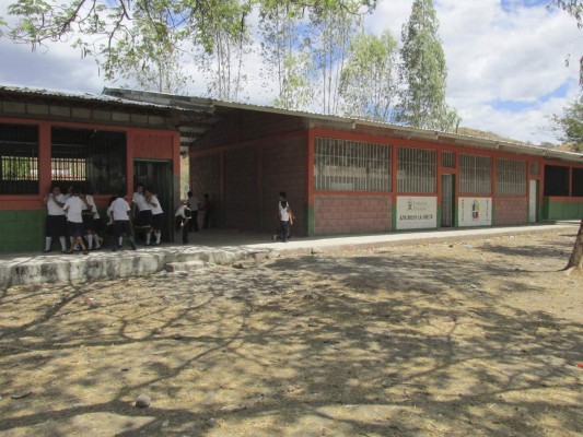 En manos de la caridad están las obras en centros educativos