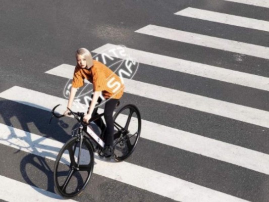 Ella es Ayayi, la bella influencer virtual que parece un humano real en China