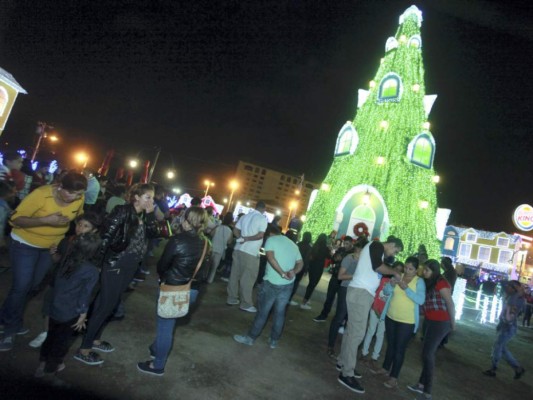 Villa Navideña en Tegucigalpa próxima a recibir medio millón de visitas