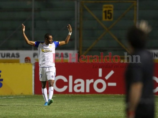 Con hat trick de Bengtson, Olimpia vence 3-0 a Marathón en el estadio Nacional