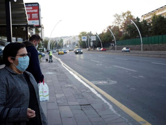 Rebrote del virus parece retroceder en Alemania y Francia