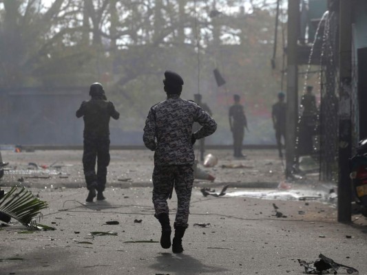Decretan estado de emergencia en Sri Lanka tras ataques que dejaron casi 300 muertos