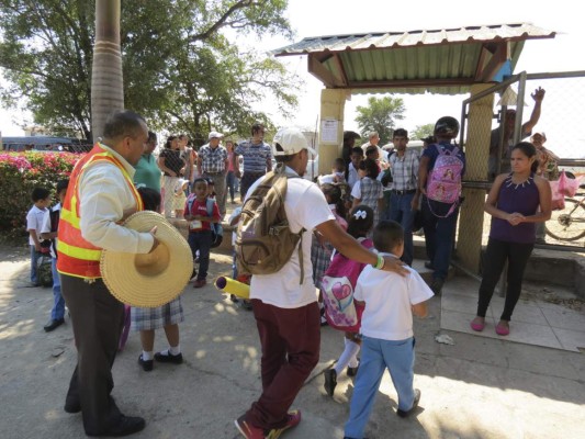 Masivos traslados por doble jornada