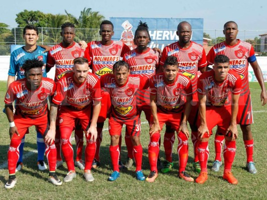 Carlos Pavón tiene las horas contadas en el Vida