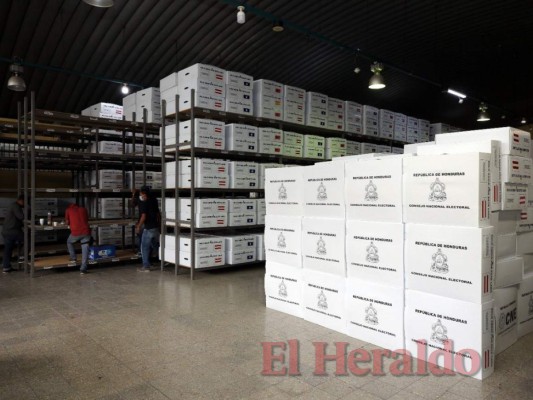 CNE ultima detalles para entrega de maletas electorales para elecciones primarias (FOTOS) &nbsp;&nbsp;