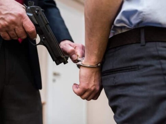 Allanan iglesia en Los Ángeles acusada de fraude migratorio &nbsp;&nbsp;