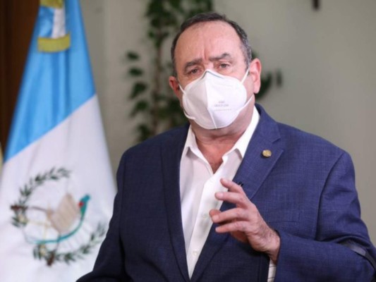 Presidente de Guatemala ordena detener a los migrantes de la caravana   