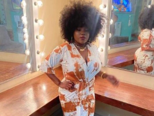 De la depresión a conquistar con su 'buenas, buenas': La increíble historia de 'Chiky Bombom'