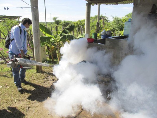 Honduras: Abarrotadas de pacientes con dengue permanecen salas de Hospital del Sur