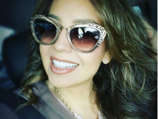 Critican a Thalía por subirse a helicóptero de Donald Trump