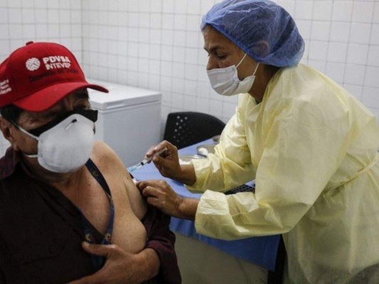 Con Uruguay y Chile a la cabeza, así avanza la vacunación anticovid en América Latina