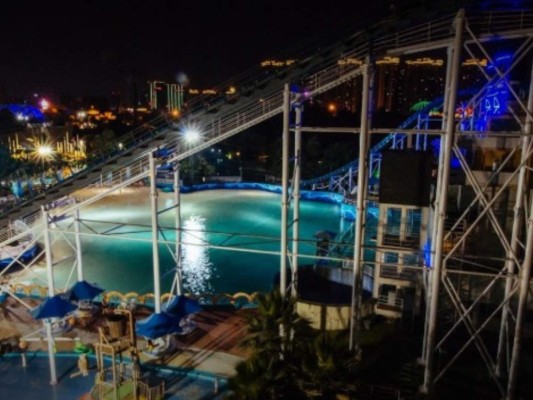 FOTOS: Así es el peligroso tobogán más grande del mundo en el que murieron dos personas