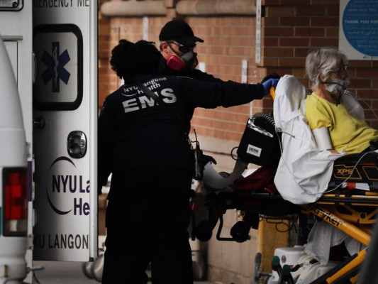 Una pascua sin fieles por el coronavirus, que se sigue ensañando con EEUU&nbsp;&nbsp;