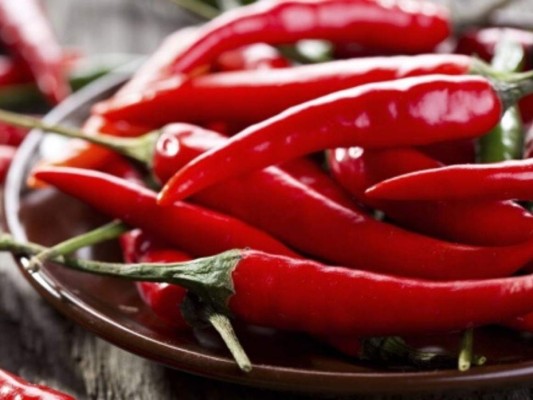 ¿Qué le pasa al cuerpo cuando se come chile todos los días?