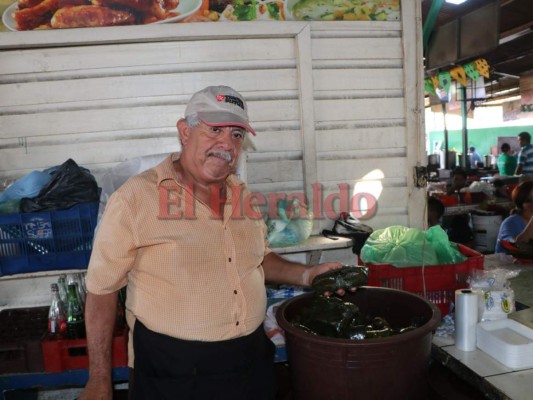 Tradición Navideña: Los tamales que abundan en los mercados de la capital
