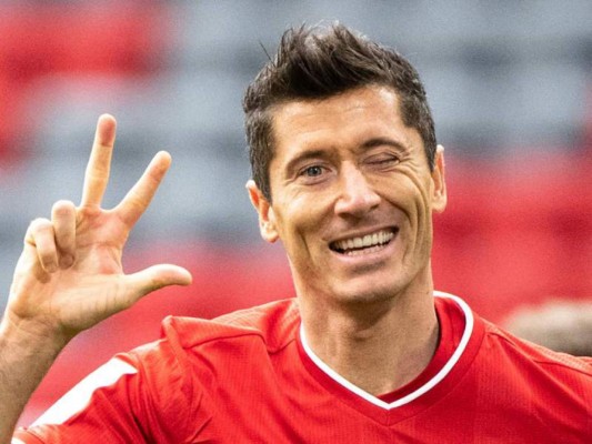 Gigante: El recorrido de Lewandowski para alcanzar la gloria como futbolista