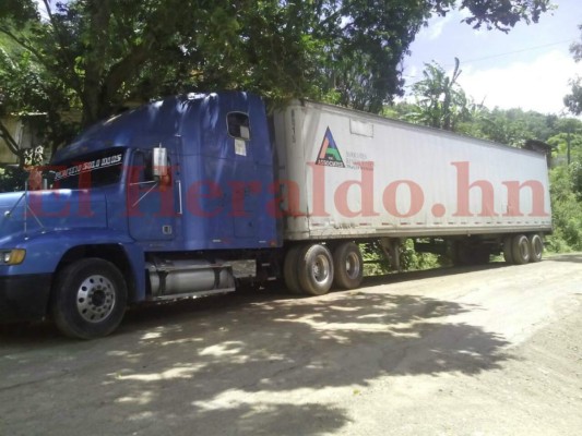 Encuentran abandonado furgón supuestamente del subcomisionado Jorge Alberto Barralaga