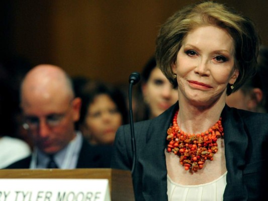 Fallece actriz Mary Tyler Moore, una revolucionaria de la TV en EEUU