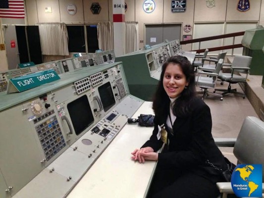 Hondureña controlará Estación Espacial Internacional de la NASA