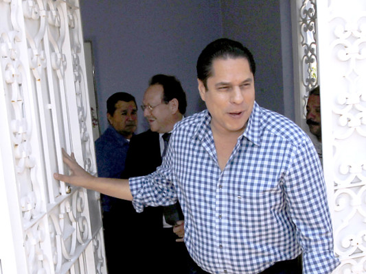 Hubo injerencia para obligar a los alcaldes a que reeligieran al presidente de la Amhon