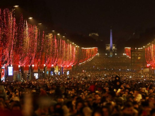 FOTOS: Lágrimas y rezos en bienvenida 2020, inicio de nueva década