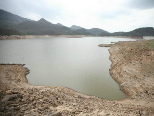 Por habilitarse 10 pozos para mejorar el servicio de agua en la capital