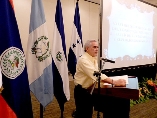 Ministros de Salud discuten compra conjunta de medicamentos y tratamiento de VIH