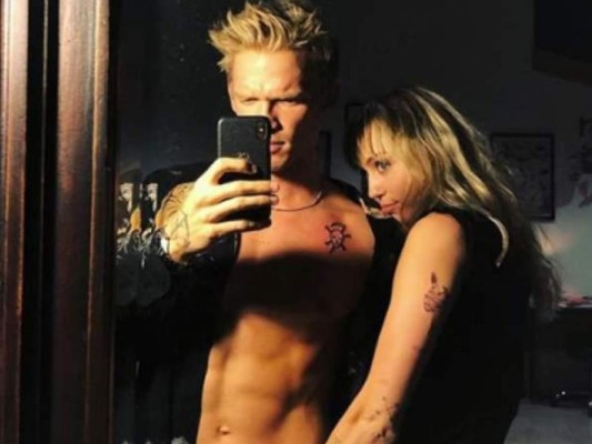 Miley Cyrus terminó su noviazgo con Cody Simpson